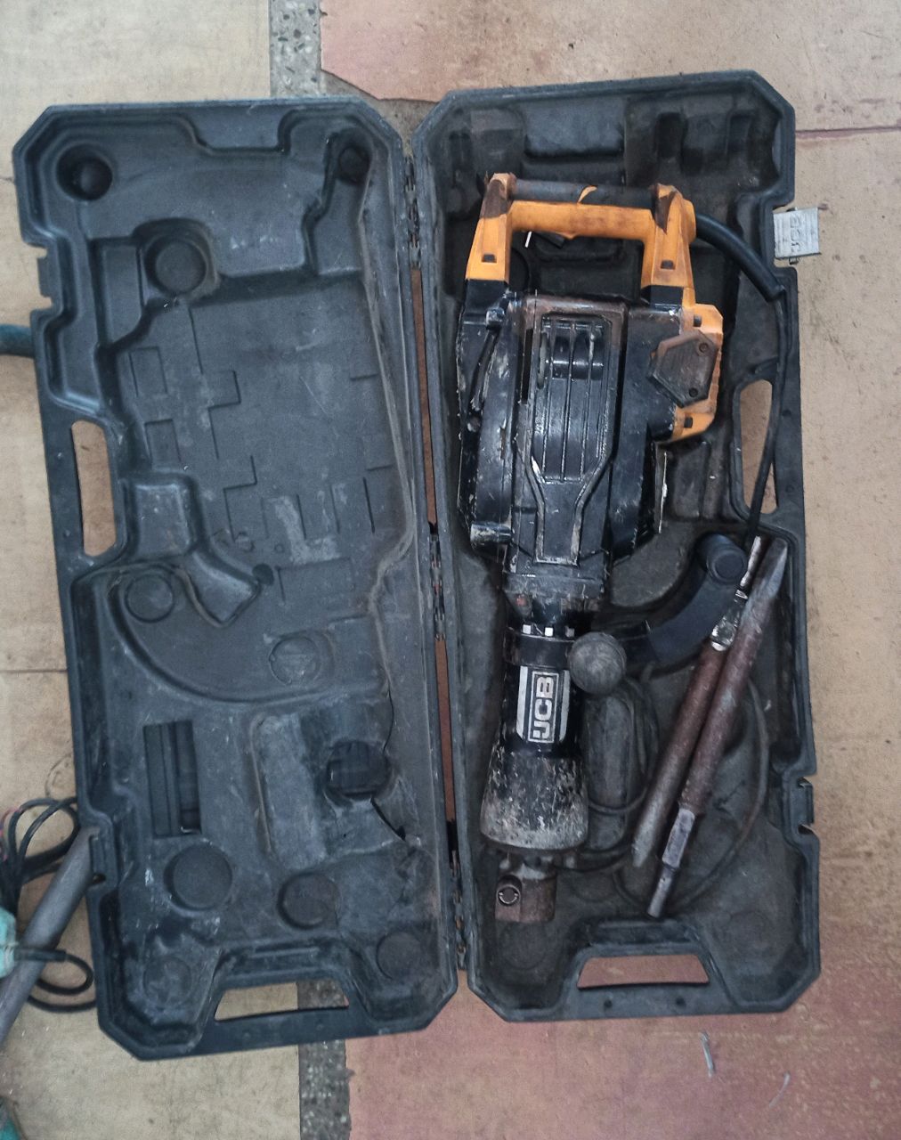 Demolition Hammer for rent in Sultan 