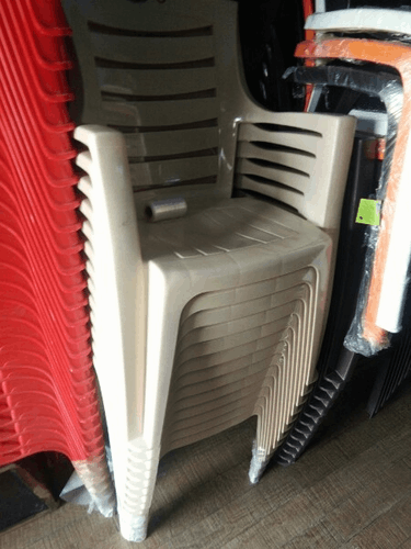 plastic chairs bulk